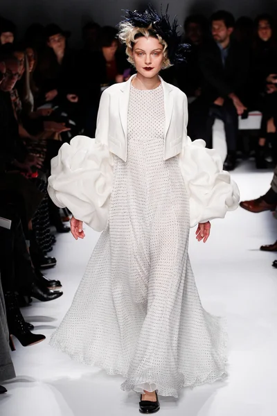 Look 7